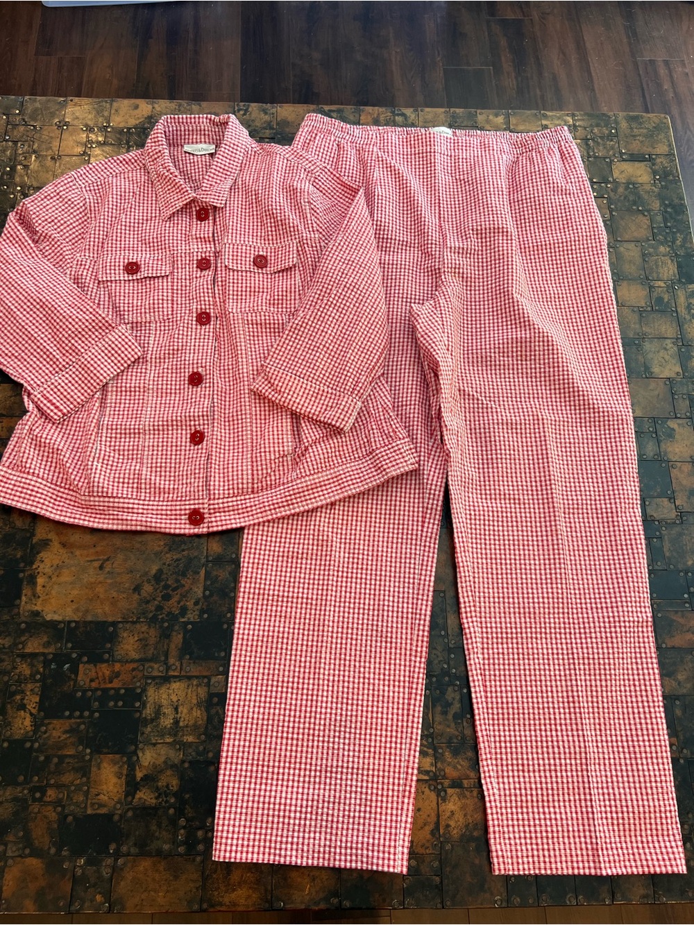 Draper’s & Damon’s Women's Red Gingham Jacket & Pants Set - Picture 10 of 13